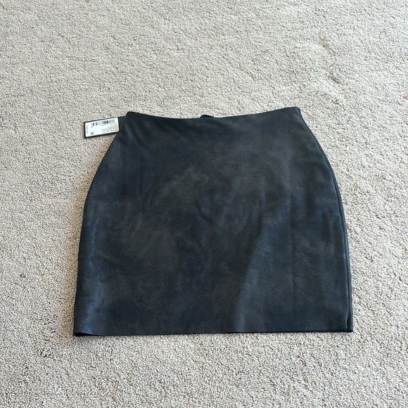 Gianni Bini black skirt - Picture 2 of 2